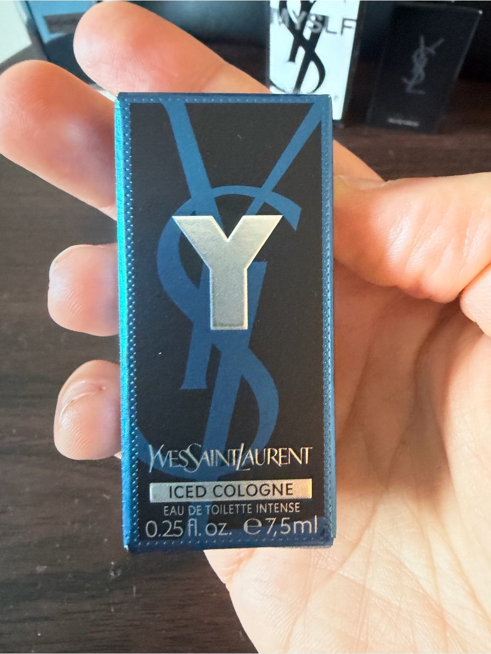New 4 piece Yves Saint Laurent Beauty Set - Picture 7 of 10